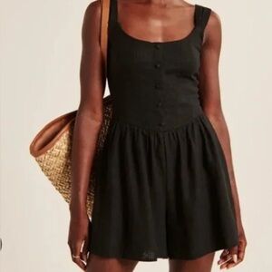 NWT Abercrombie & Fitch Corset Linen Romper XS - Black